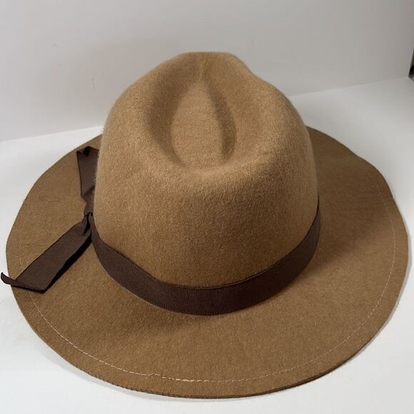 Beautiful Yellow 108 salvaged 💯 wool fedora hat camel colored. Small - Picture 5 of 16